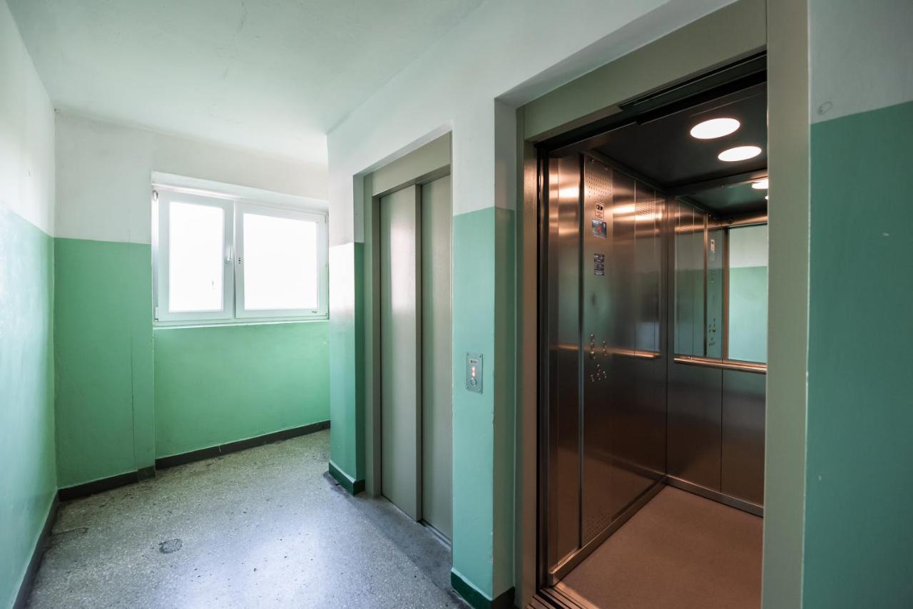 Metro Dworzec Gdanski Elegant Studio Leilighet Warszawa Eksteriør bilde